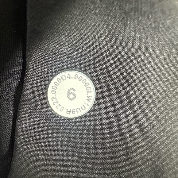 Lululemon Lightweight High-Neck Romper W1DU9R Black size 6 - Picture 6 of 6